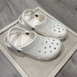 Crocs White Womens 9 Men’s 7