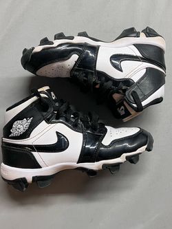 Boys Jordan baseball cleats
