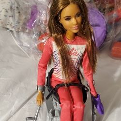 Barbie You Can Be Anything: PARA ALPINE SKIER 11" Doll  