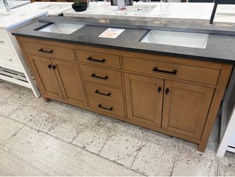 Bathroom cabinet