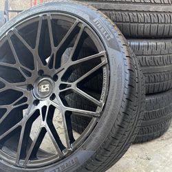 22” Koko Kuture Funen gloss black rims (4) Pirelli Scorpion tires (4)