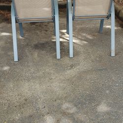 Folding Chair With Pockets And Side Table