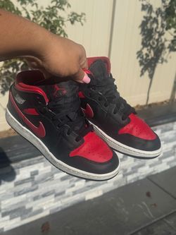 Red/black Nike Air Jordan 4Y