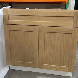 White Shaker /white Oak Shaker Cabinet In Stock