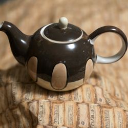 HERMAN DODGE AND SON Whimsical Tea Pot