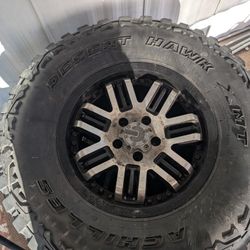 All 4 rims 2 with tires tires will need replaced 
Lt 305 70r17