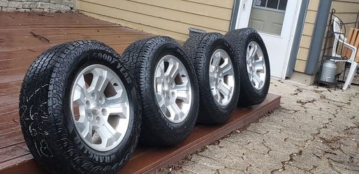 CHEVY WHEELS OEM ,IND GMC (contact info removed) 