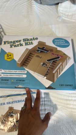 Techdeck skate park