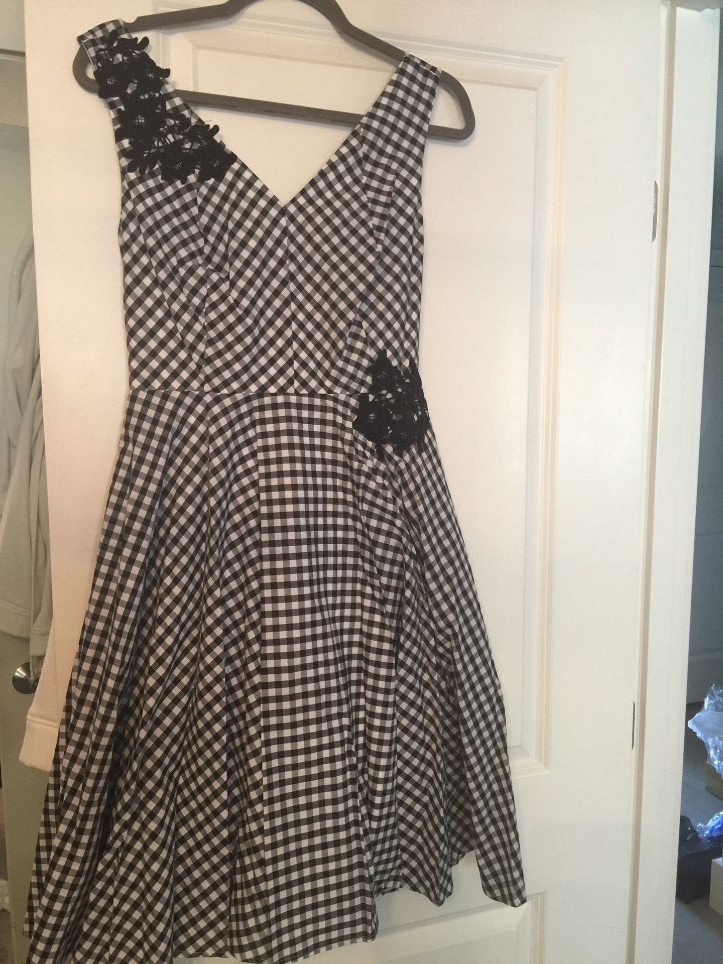 Black and white dress Size 4