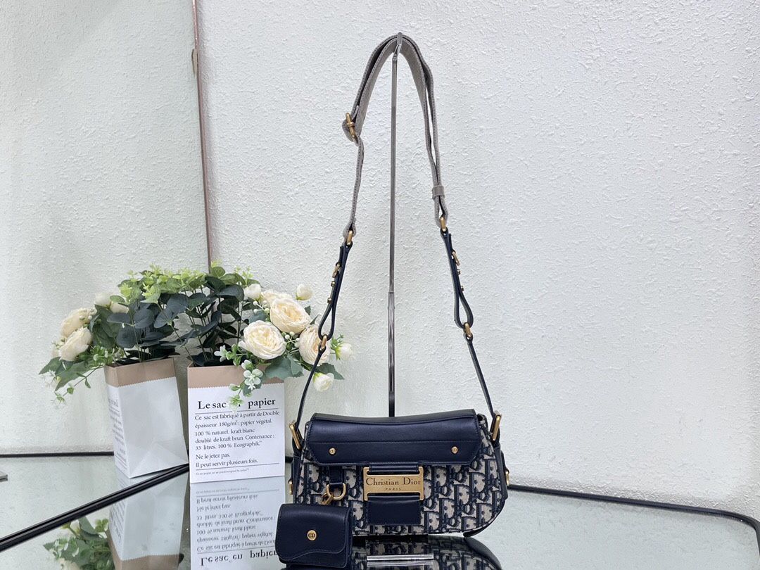 A classic bag for women