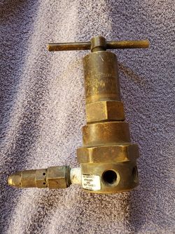 Victor compressed gas regulator