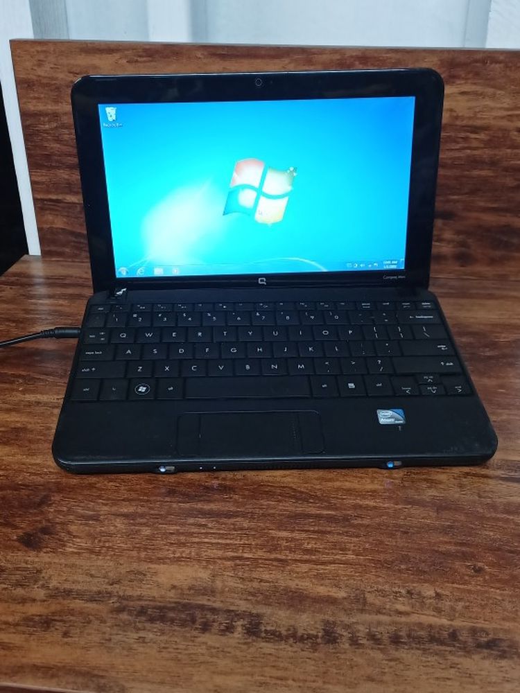 COMPAC MINI LAPTOP