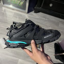 balenciaga track