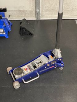 Floor Jack - 2 ton Pittsburgh Racing