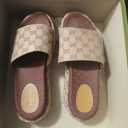 Gucci Sandels