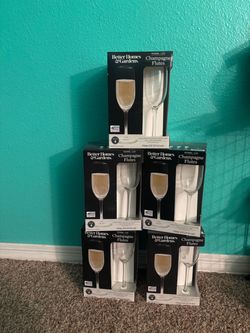Set of 20 Champagne Flutes *New*