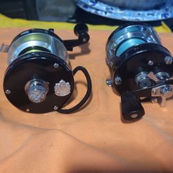 2 Abu Reels Left And Right 