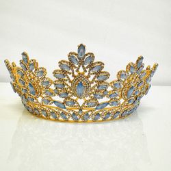 Crown, Tiara or Corona 