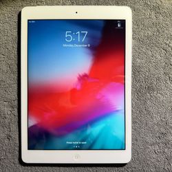 Apple iPad Air 1st Generation - 16GB  Wi-Fi + Cellular 9.7 - Good Condition