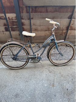 Hawthorne Montgomery bicycle