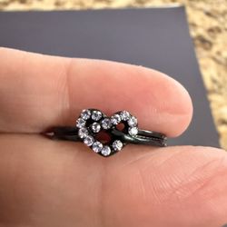 Black Rhinestone Heart ring 