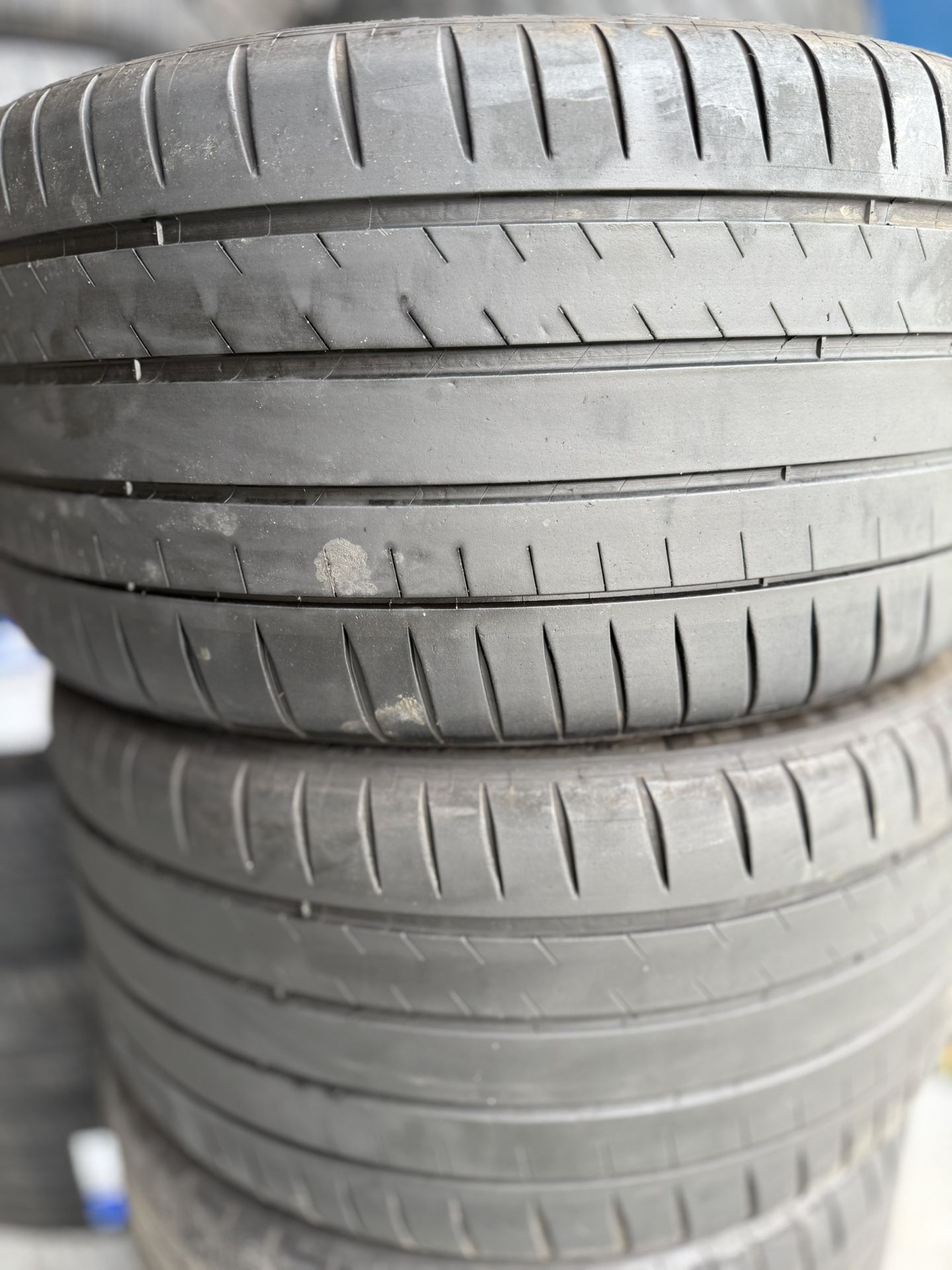 18” 2 used tires michelin