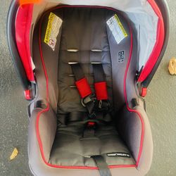 Graco SnugRide Lite LX or Graco SnugRide SnugLock 35 infant car seat. 