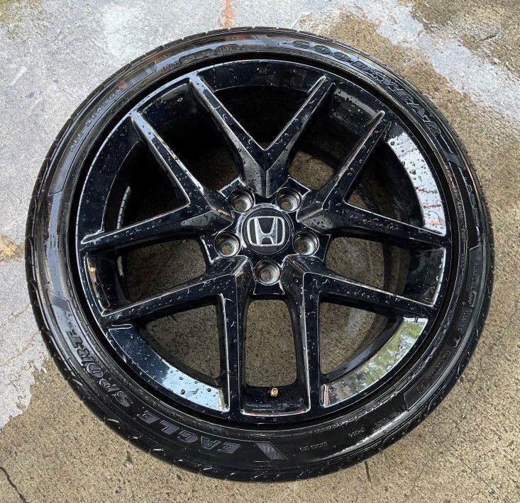 2022 - 2023 HONDA CIVIC SPORT 18'' INCH WHEEL RIM W/ TIRE (ONLY 1)