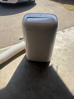Toshiba Portable Air Conditioner with Exhaust Hose