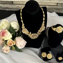 3pc Fashion Jewelry Set Gaudy Big Gold Flowers Roses