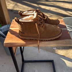 Woman’s Ugg Boots 