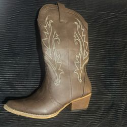 Rollda Womens Cowboy Boots Sz 7
