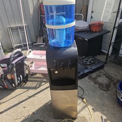 Prices Firm.. Hot And Cold Water Cooler With Storage And Water Purifier