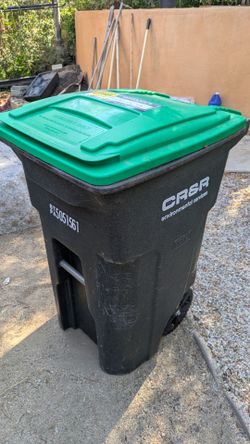 64 Gallon CR&R Lime Green Garbage Can/Trash Can