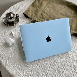 Apple - MacBook Air 13-inch Laptop - Apple M3 chip Built for Apple Intelligence - 16GB Memory - 256GB