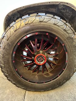TIRES! 4 Gladiator X-Comp M/T 20”