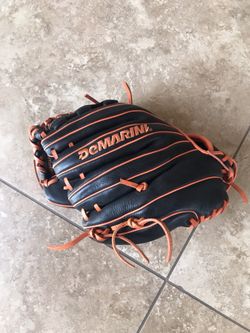 Demarini hotsell insane glove