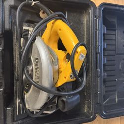 Dewalt Circular Saw