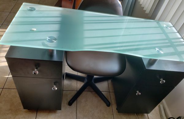 Manicure Table For Sale >> Manicure Table For Sale In Joliet Il Offerup Manicure Table For Sale >> Manicure Table For Sale In Joliet Il Offerup