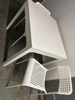 Table set $150
