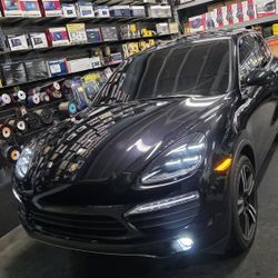 Car Led Headlights Kit Model H11 9005 9006 9007 9012 H1 H4 H7 H13 5202 880 COMPLETE KIT 
2 BULBS for:
Headlights, Low beam, High beam, DRL or Foglight