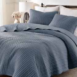 WDCOZY Blue Cross Stitch Queen Size Quilt Set, Striped Lightweight Soft Bedspread Comforter Bedding
