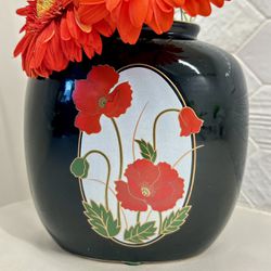 Japanese Vase With Poppy Design 