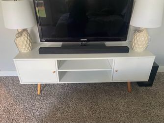 Cute white entertainment console