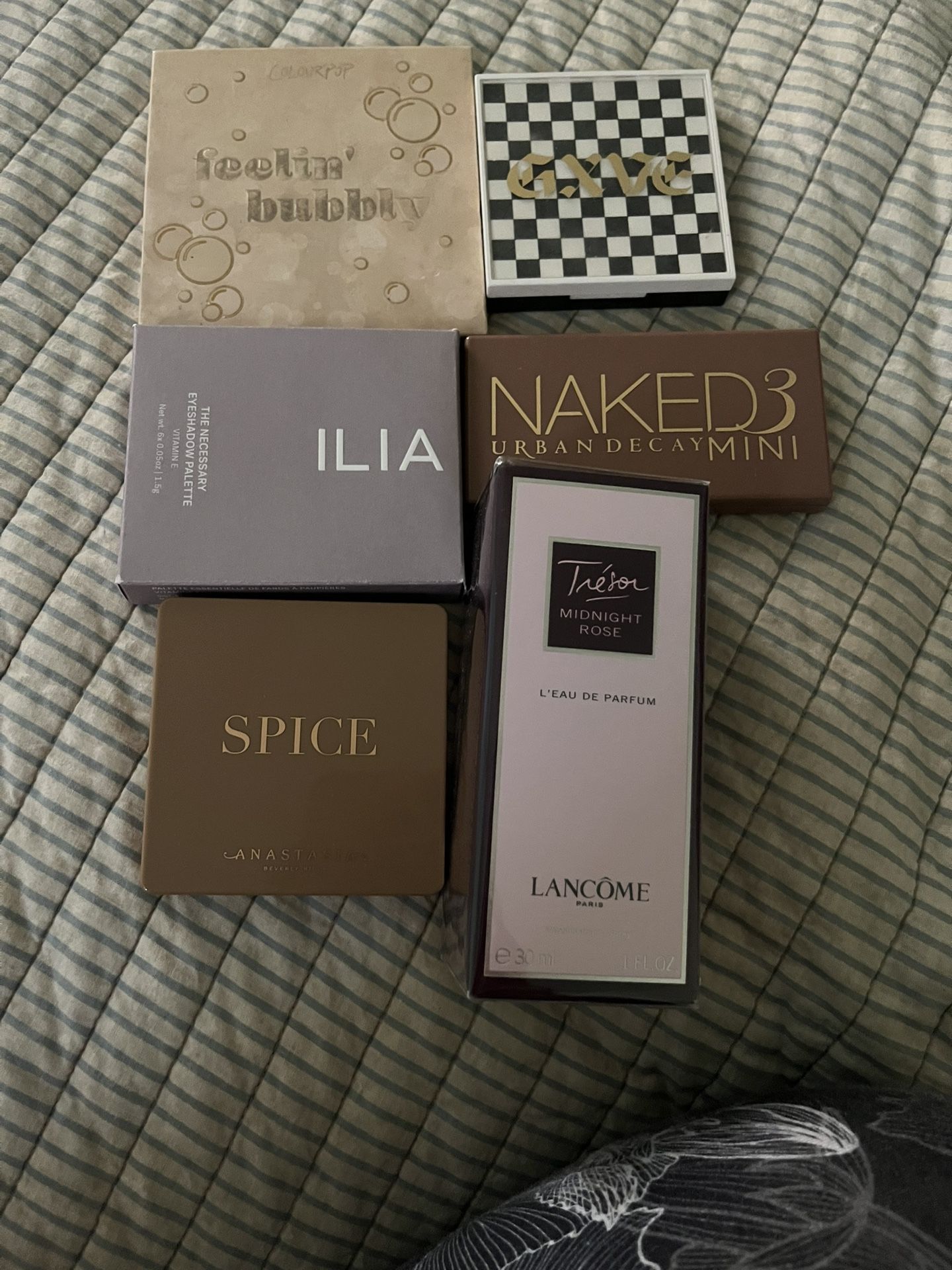 Makeup Destash