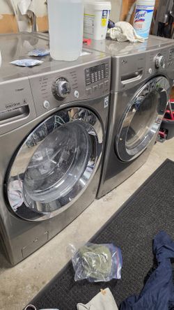 LG WASHER AND DRYER