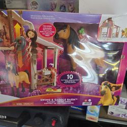 Swing And Battle Barn Spirit Set 