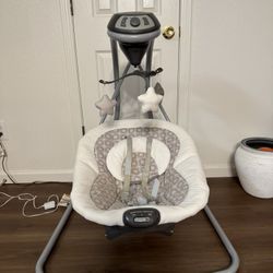 Graco Baby Swing – Great Condition! 