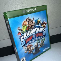 Skylanders Trap Team (Microsoft Xbox One, 2014) Game Only TESTED