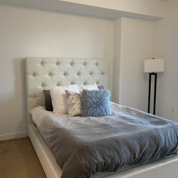 QUEEN SIZE BED FRAME AND MATTRESS